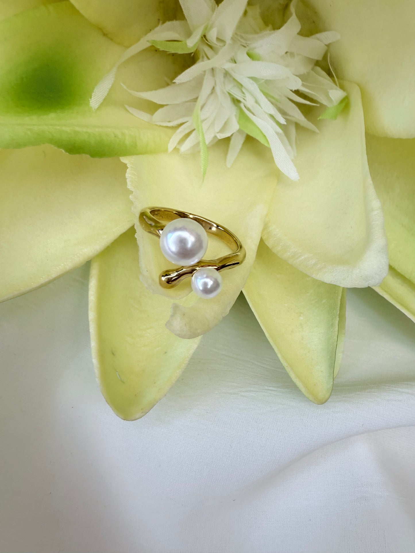 Bague AVA